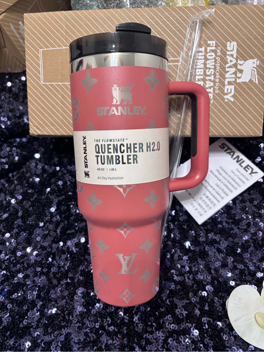 Stanley Quencher H2.0 Tumbler dark orange with Silver Accents